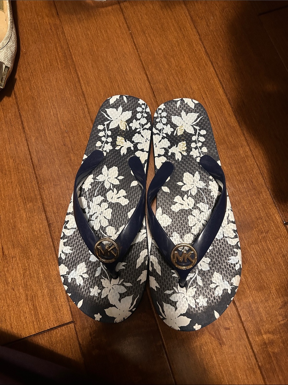 Michael Kors Navy and White Floral Logo Thong Sandals